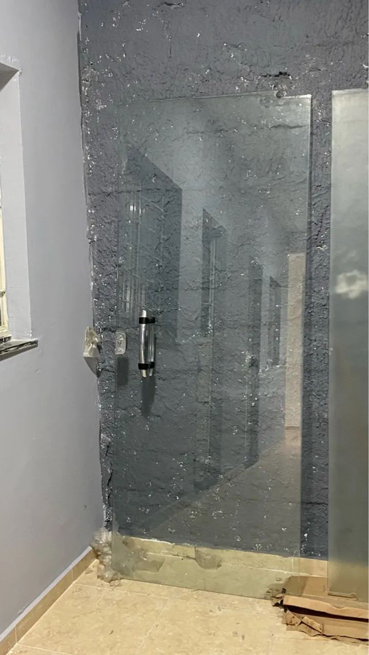 Porta de vidro pra vender logo 