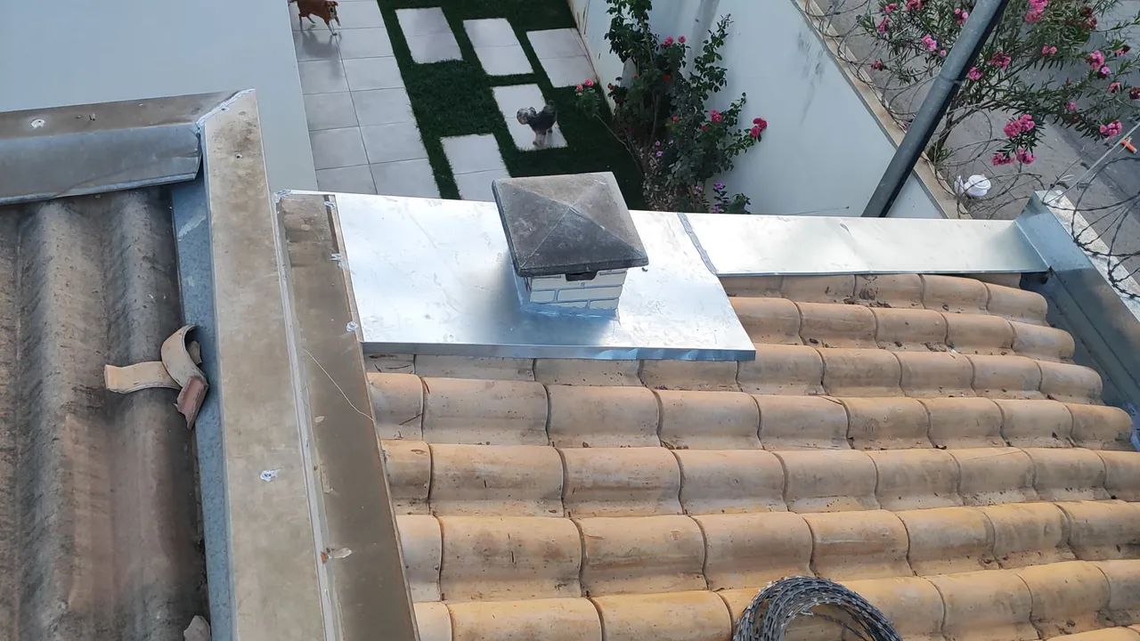 Calhas ,rufos pingadeiras coxo condutor e manutenção  - Foto 3