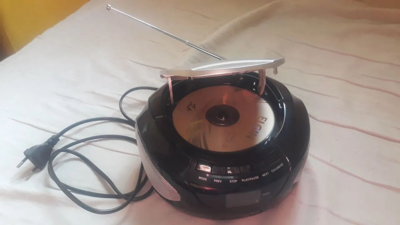 Aparelho de Som Portátil com CD/USB/SD - Foto 2