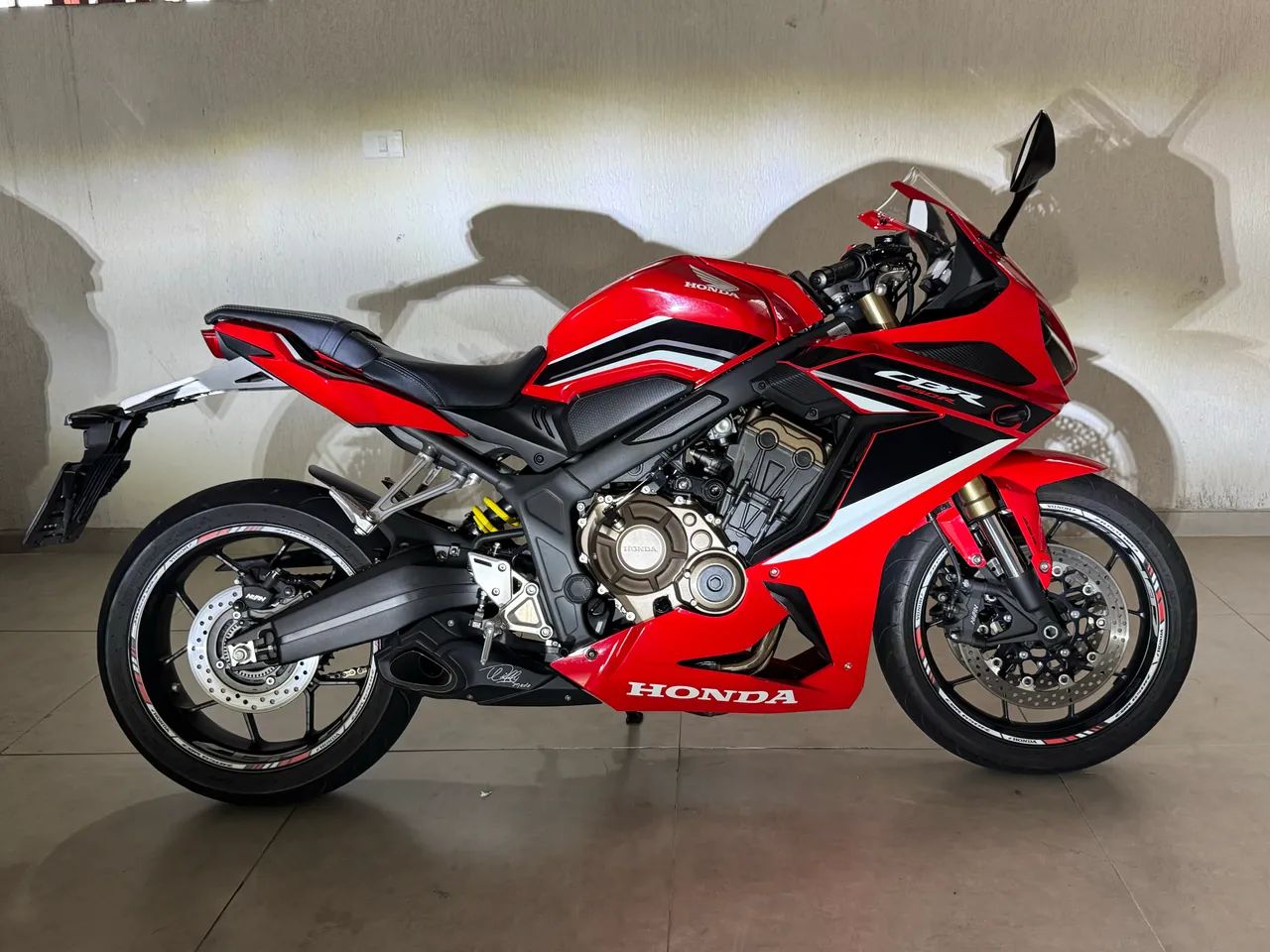Honda cbr650r 2022 - Baixo KM - IMACULADA 
