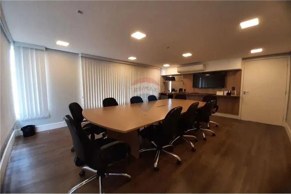 Conjunto comercial distante 180 metros do Terminal Jabaquara trabalhe com total mobilidade