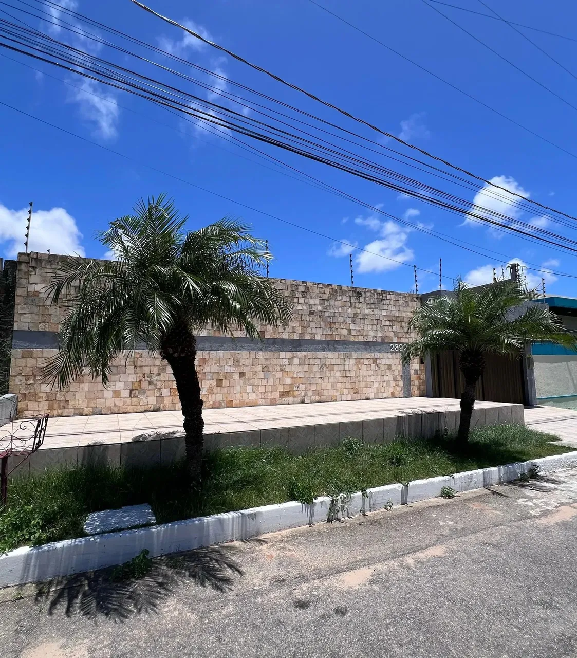 Cidade Jardim - Imóvel amplo e versátil RESIDÊNCIA, EMPRESA ou KITNETS