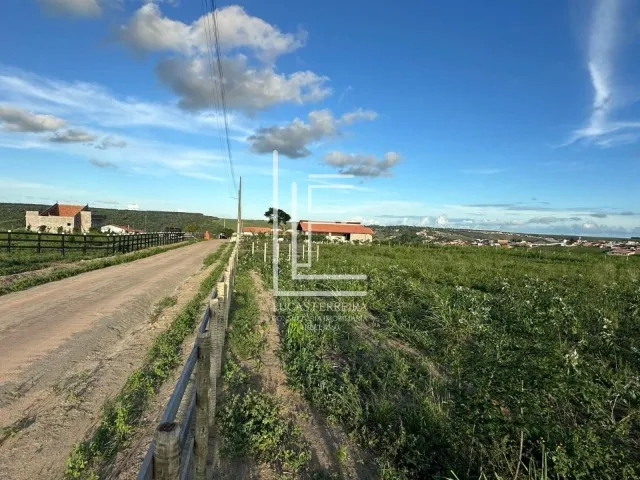 Lote de chácara de 2.700m² em condomínio fechado em Atalaia-AL