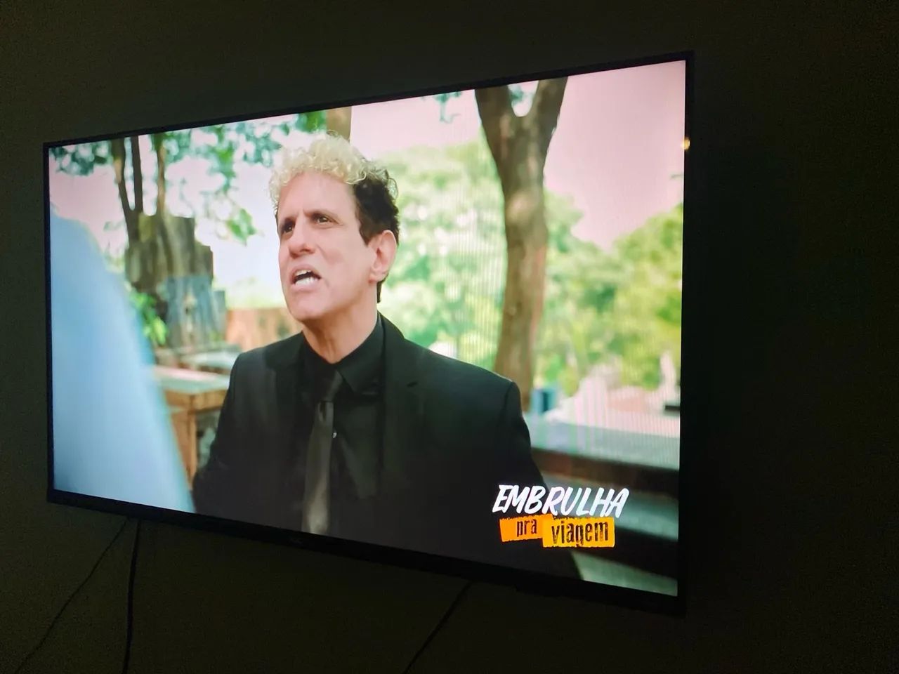 Tv led 43 polegadas Aoc semi novo 4 messes de uso  - Foto 2