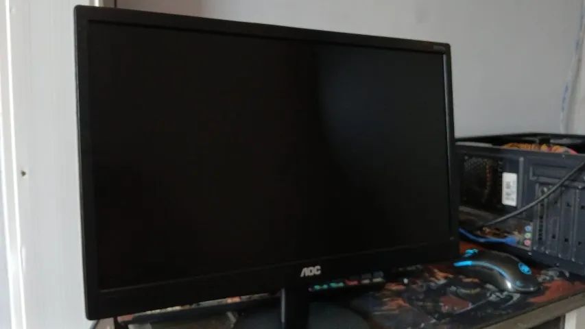 MONITOR 19 polegadas entrada HDMI e vga aceito cartão