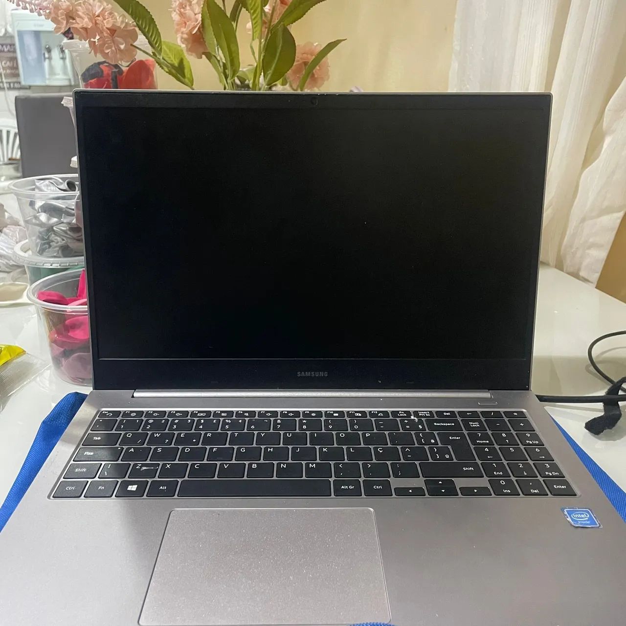 Samsung book e20 