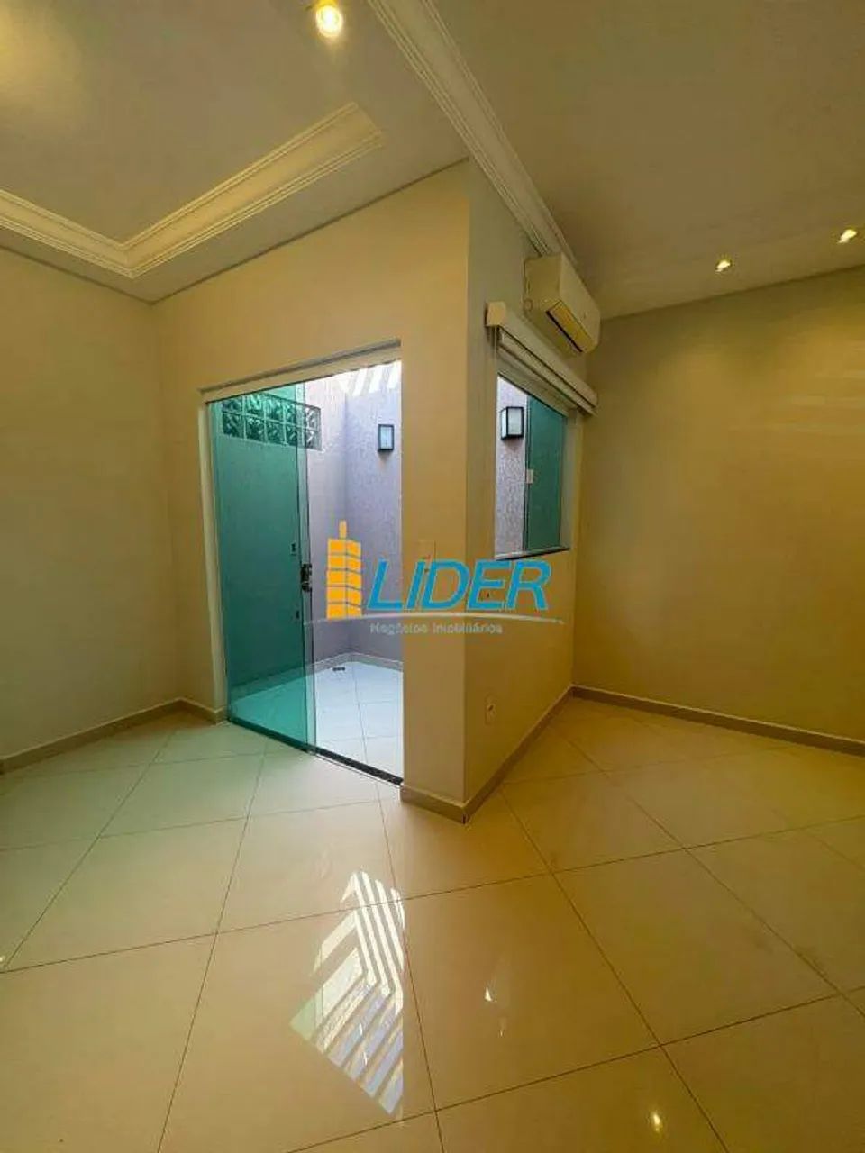 EXCELENTE CASA NO NOVA UBERLÂNDIA - Foto 3