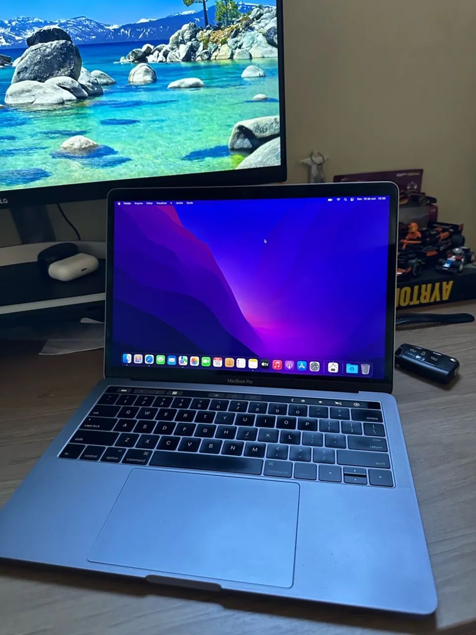 MacBook Pro i7 16 RAM 1TB SSD