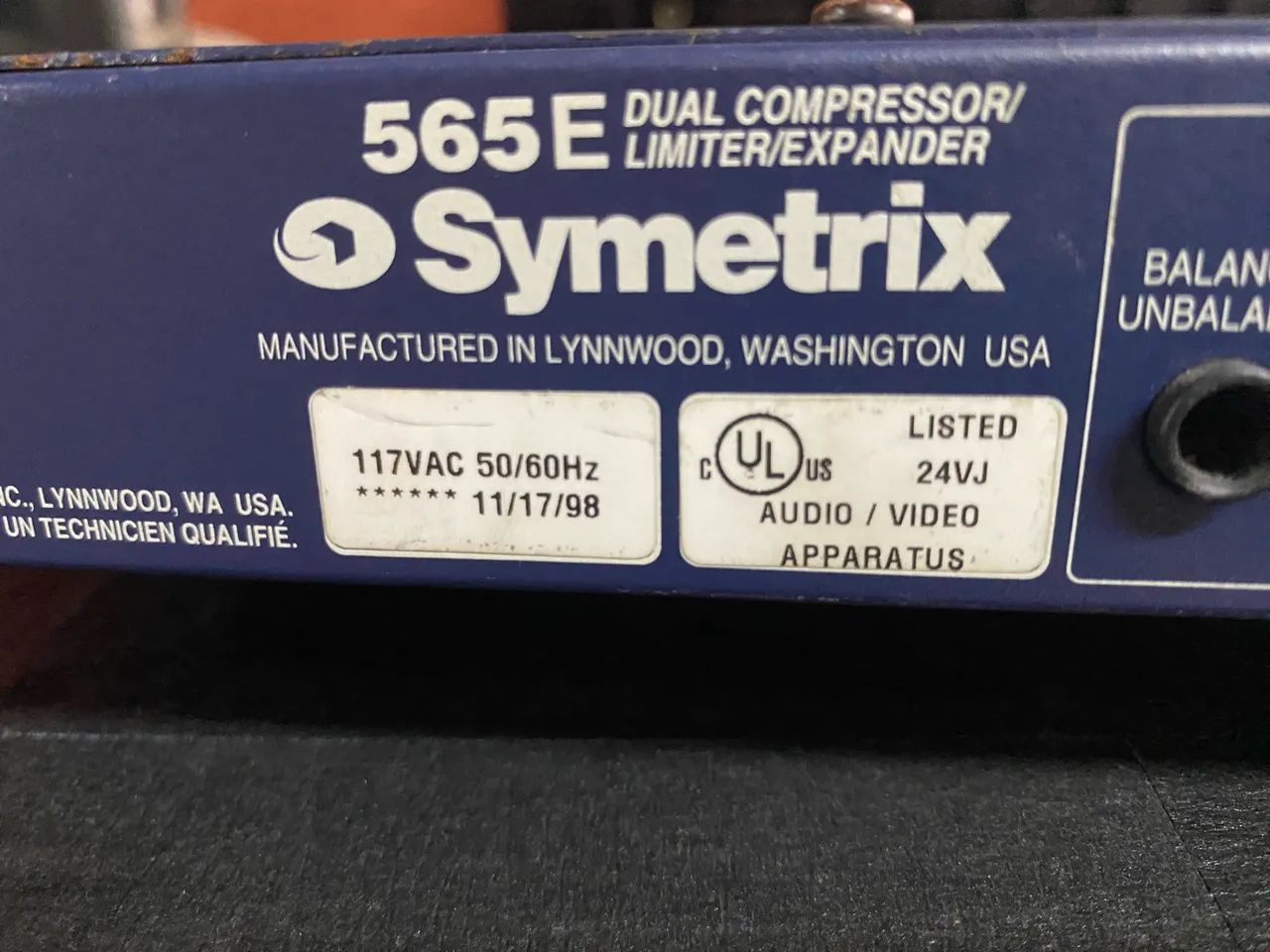 Compressor / Limiter / Gate / Expander - Symetrix 565E - Foto 3