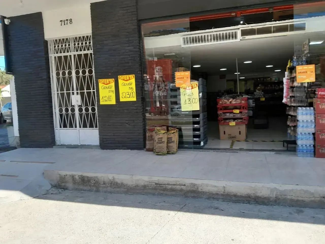 Excelentíssima loja com 100 metros quadrados em Itaipu - Niterói - RJ !!! - Foto 4