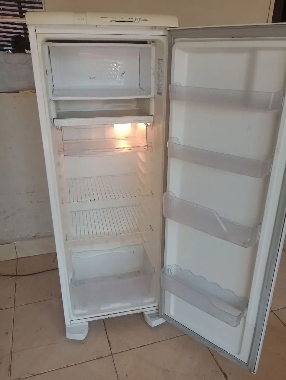 Geladeira funciona perfeitamente  - Foto 2