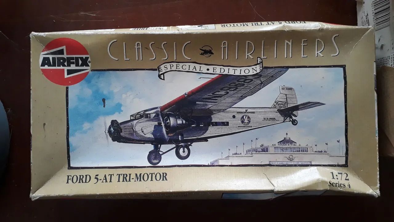 Kit Airfix Ford 5A Tri Motor. 1/72