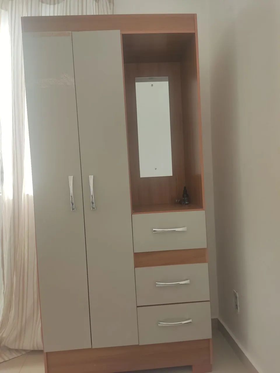 Vendo guarda roupa e sofá  - Foto 3