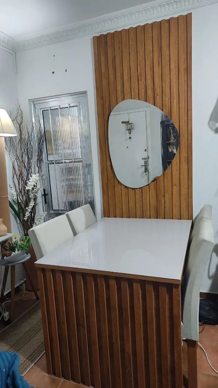 Mesa de jantar 4 cadeiras e 1 aparador - Foto 3
