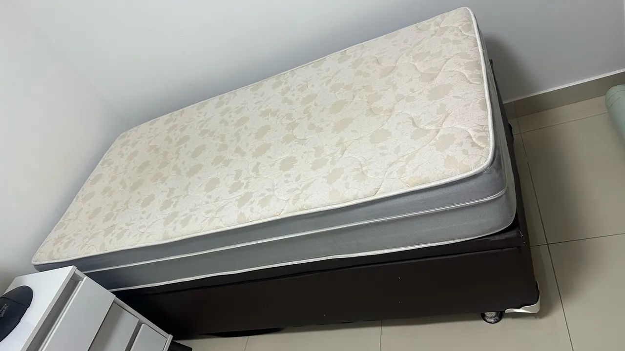 Cama solteiro 