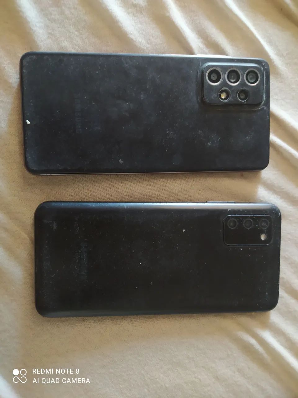 Celular com avarias