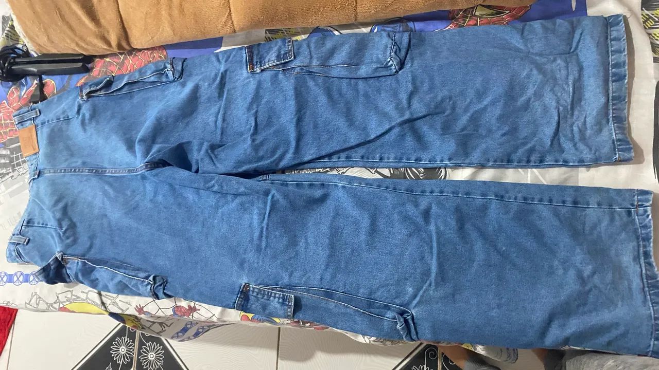 Calça jeans cargo moderna e confortável - Foto 4