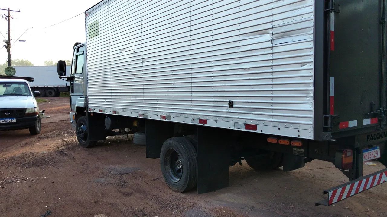 Ford cargo 815 E - Foto 4