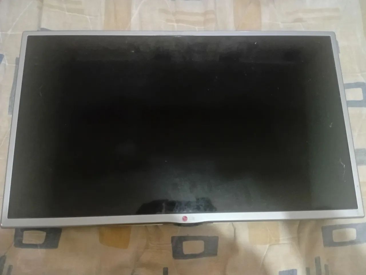 Vendo duas TVs uma LG 32 outra pholco 42 polegadas  - Foto 3