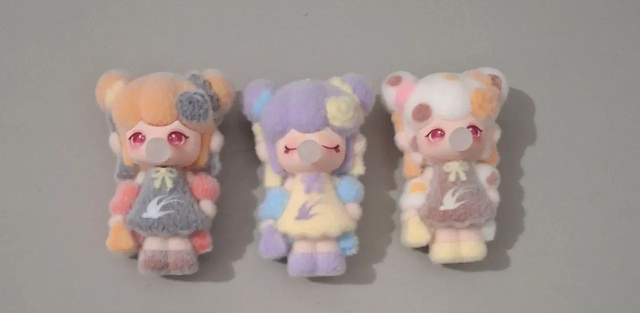 Mini bebês de veludo