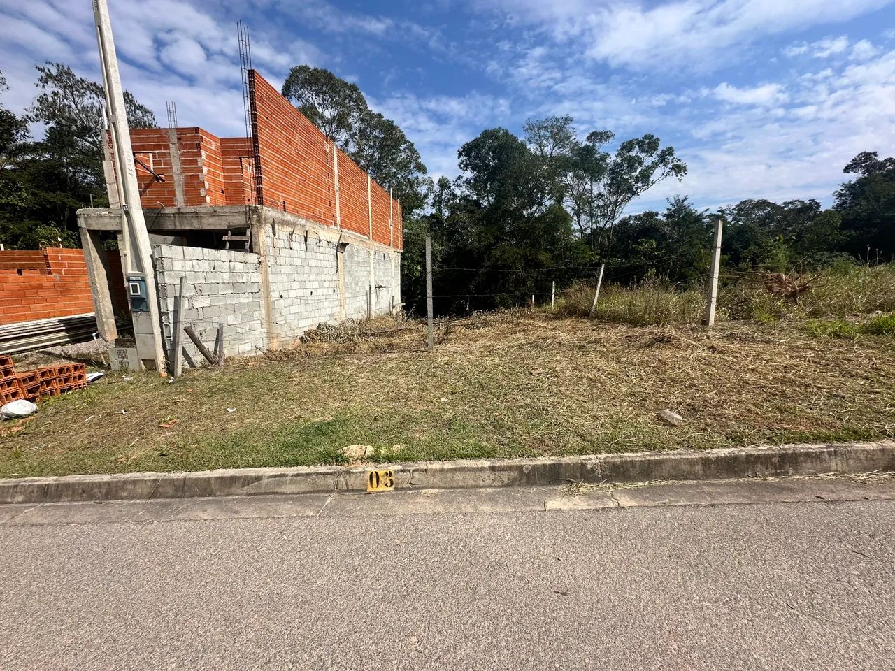 Terreno com 176m2, Araçariguama/SP