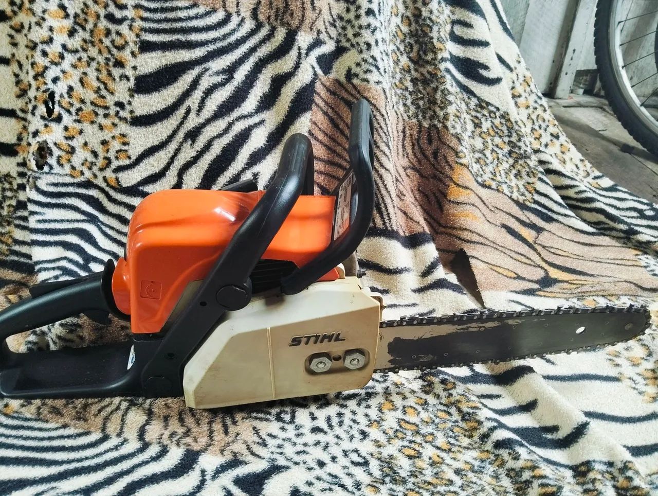 Vende-se esse motoserra da sthil original  - Foto 4