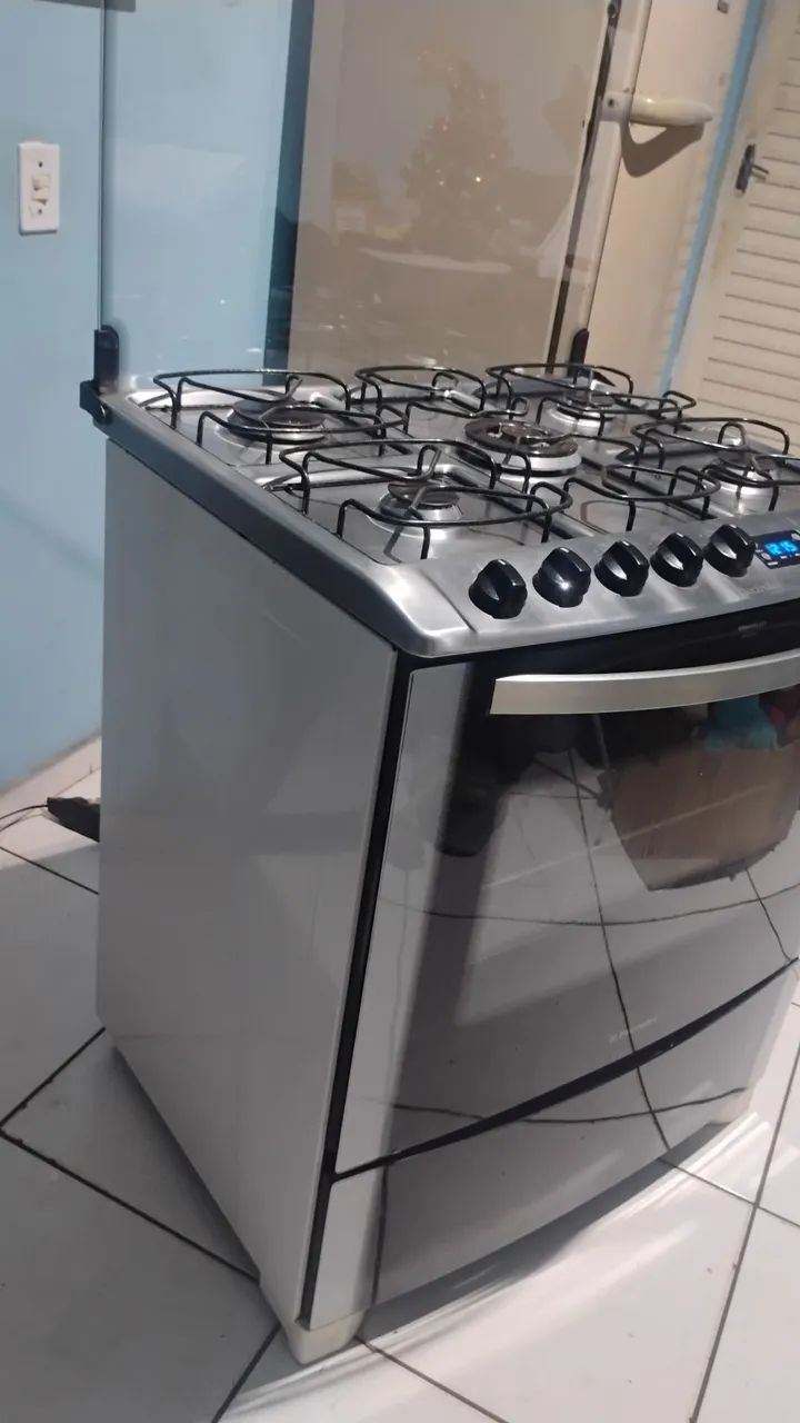 Fogão ELECTROLUX com acendimento elétrico - Foto 3