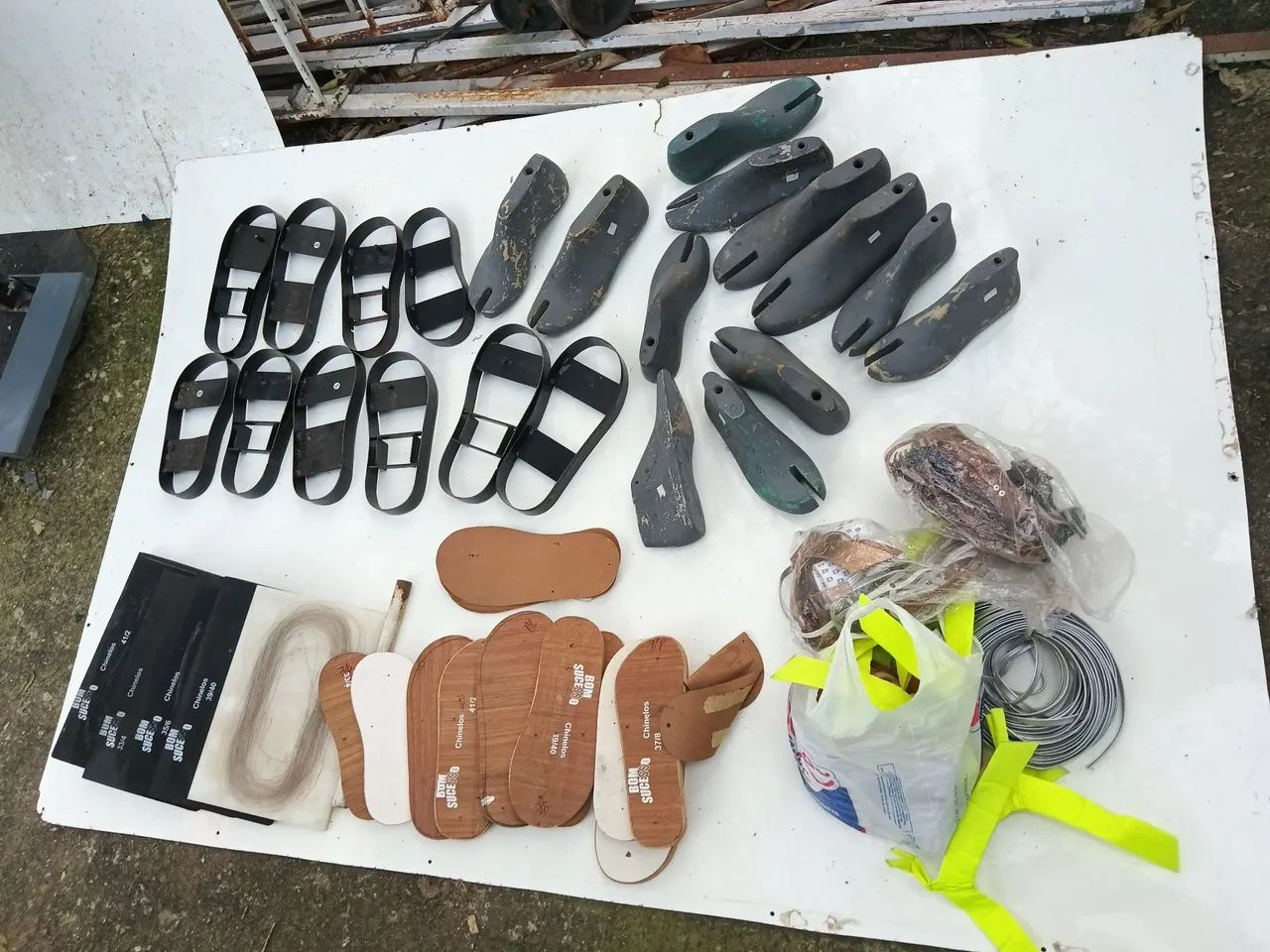 MÁQUINA DE CHINELO + FACAS E ACESSÓRIOS  - Foto 5