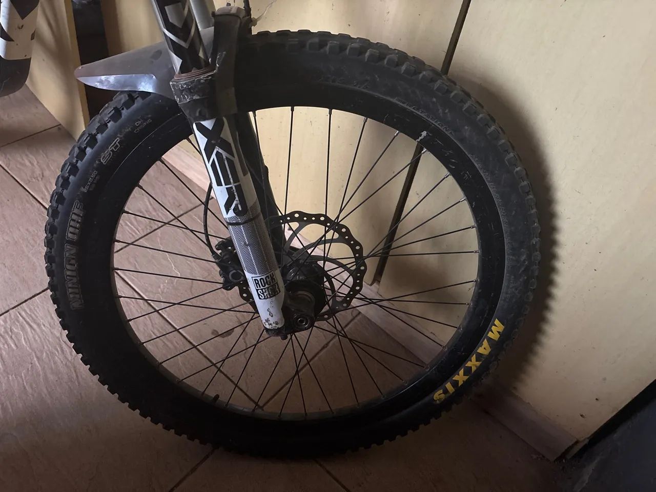 BICICLETA DOWNHILL KHS300 - Foto 2