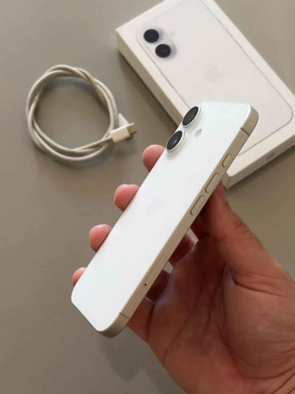iPhone 16 muito novo - Foto 5