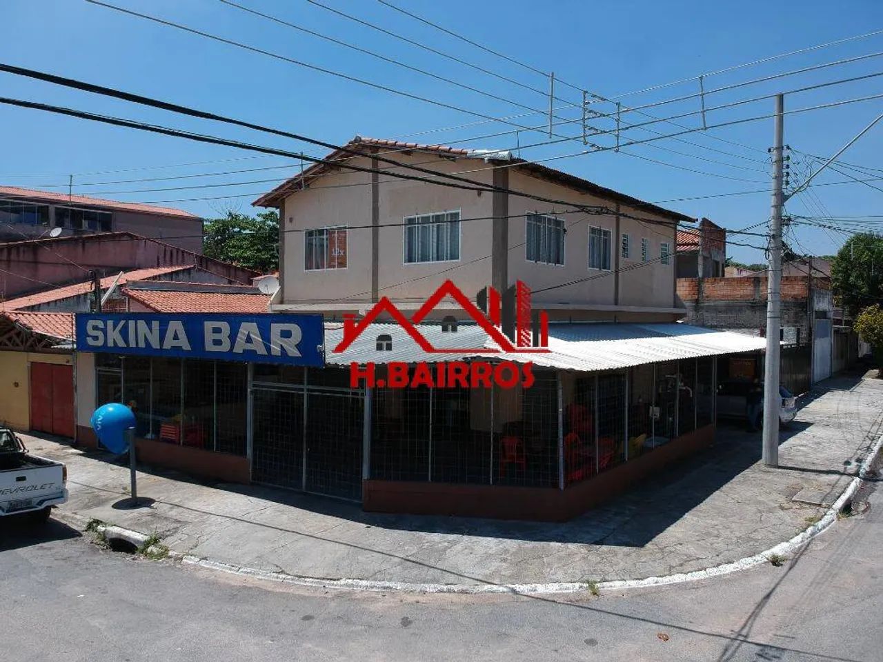 Ponto Comercial de esquina à Venda próximo a Linha Verde - Foto 2