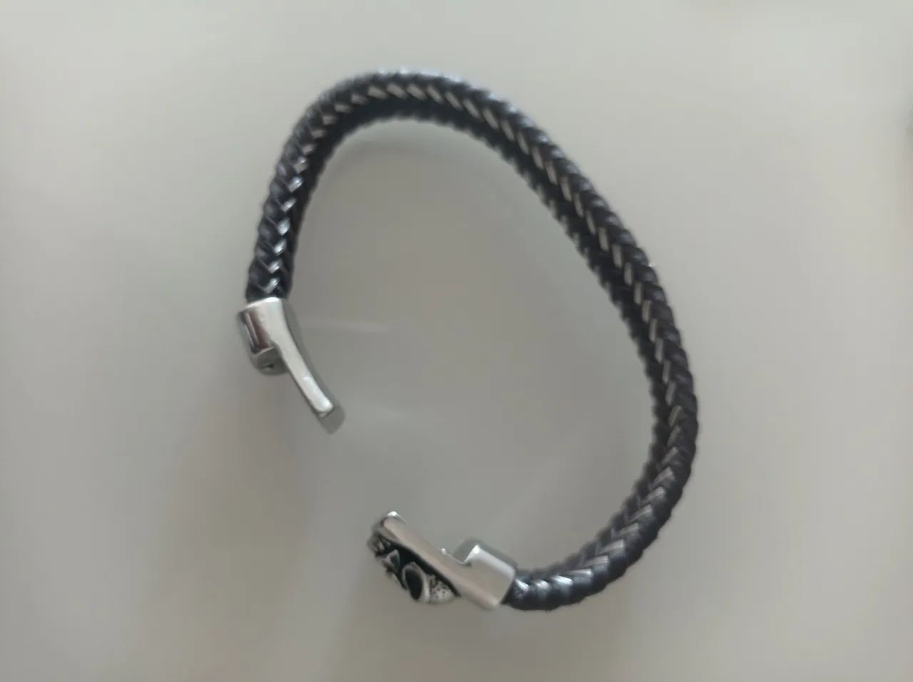 pulseira de caveira  - Foto 2