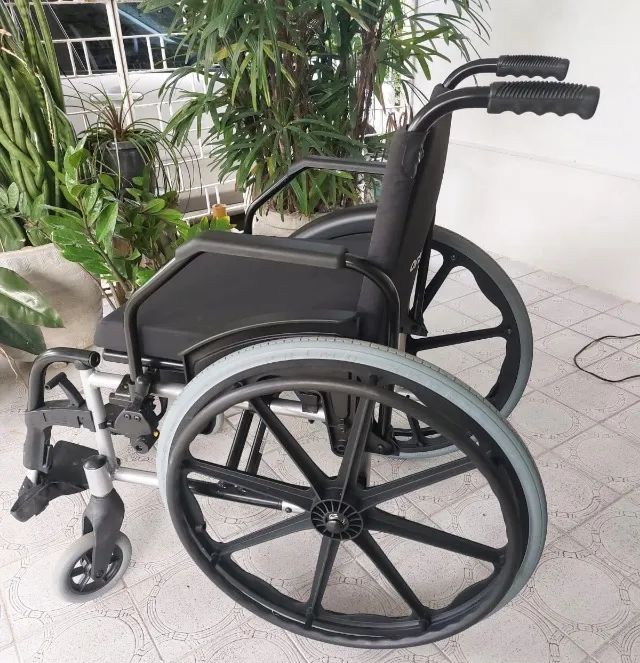 Cadeira de Rodas novíssima! - Foto 3