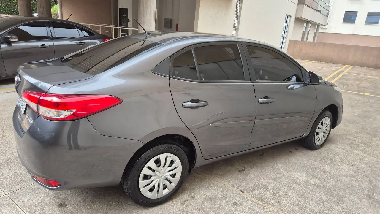 Toyota Yaris XL LIVE SEDAN 1.5 FLEX 16V 4P AUT. 2022