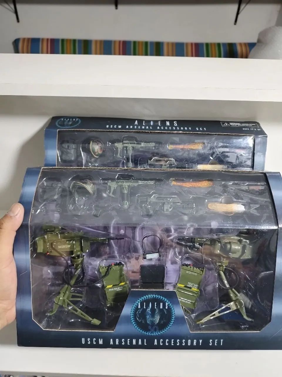 Boneco - arsenal alien 