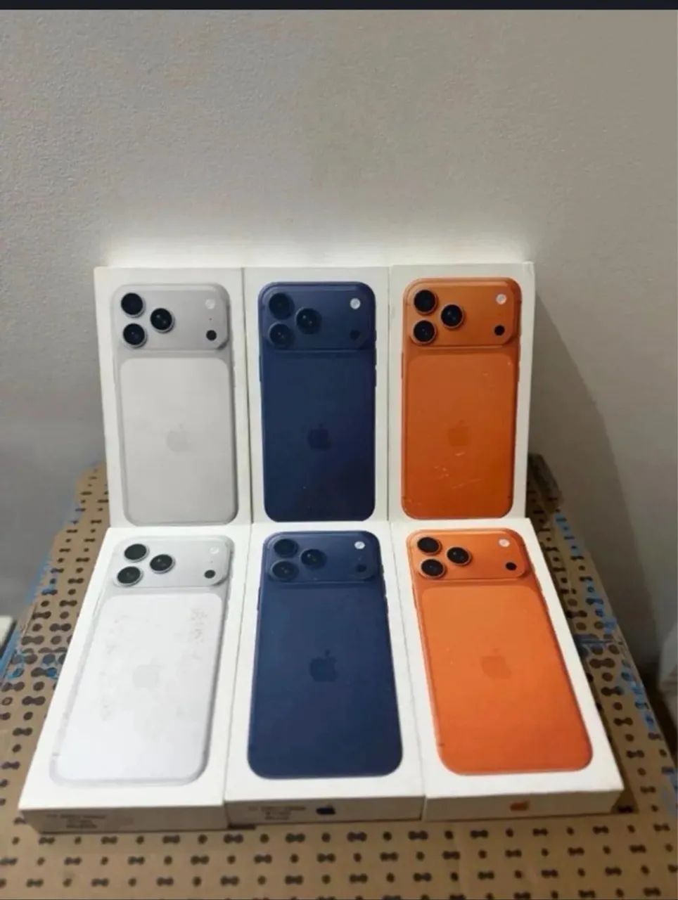IPHONE 17 PRO MAX LACRADO