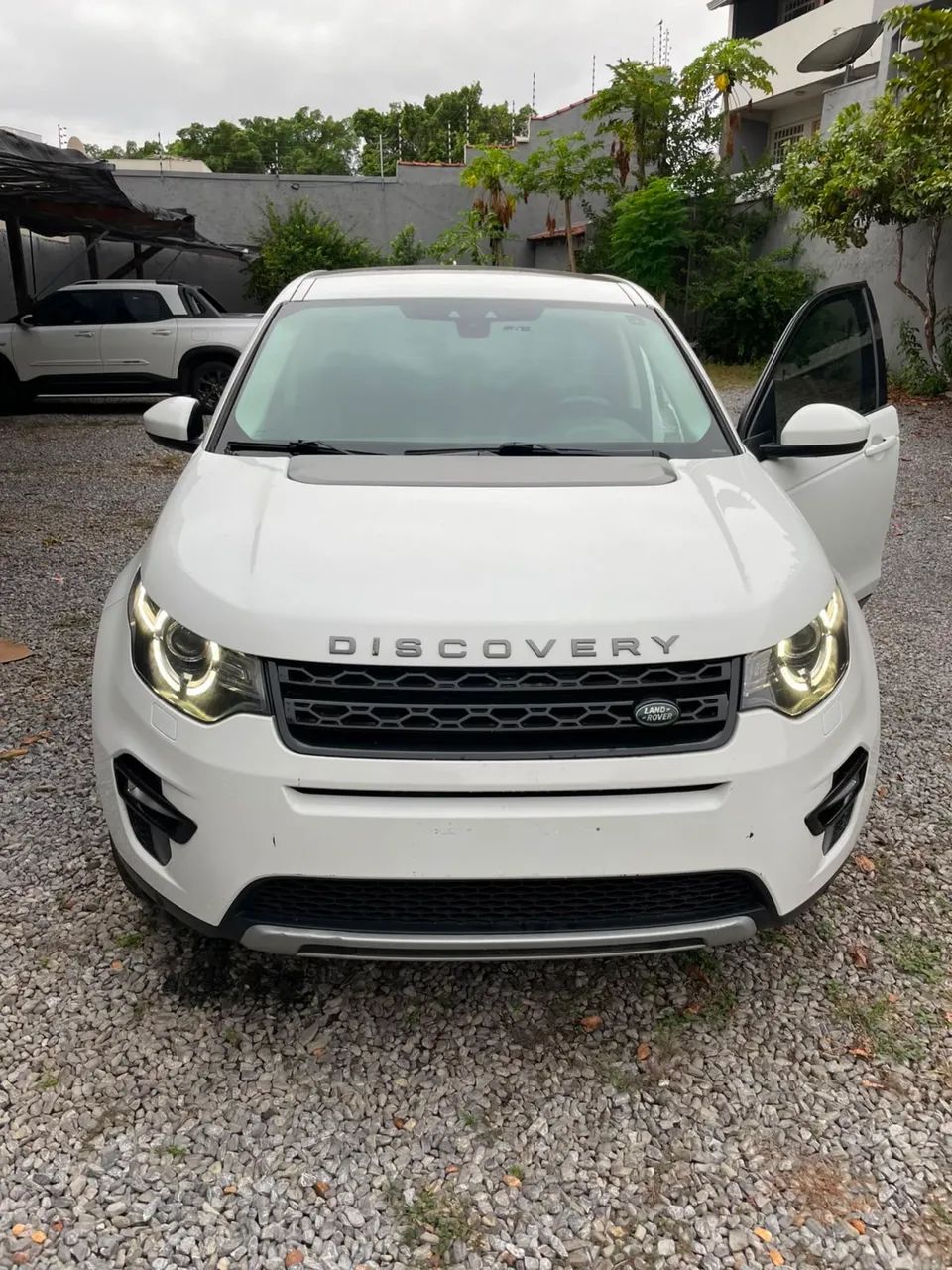 Land Rover Discovery 2019