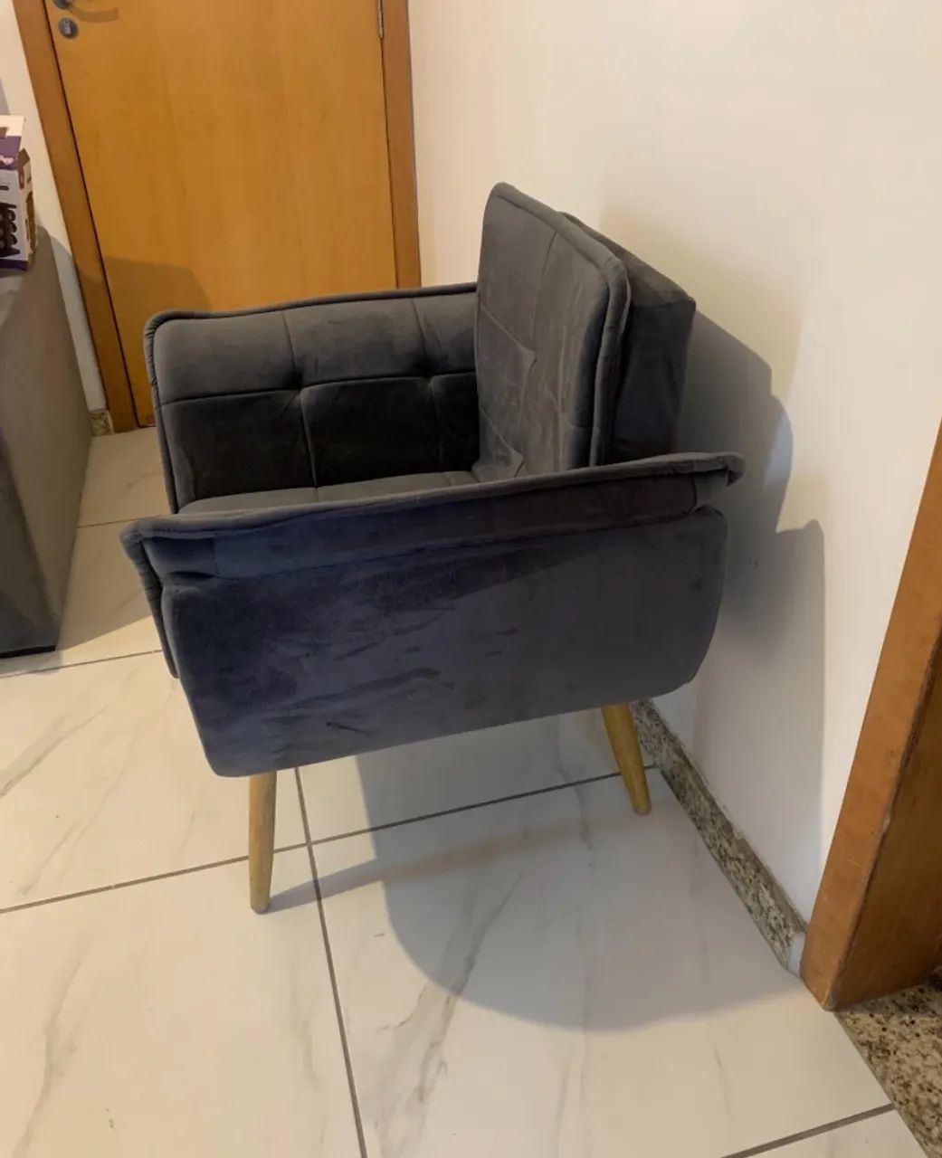 Poltrona para sala de estar, recepção, consultório  - Foto 3
