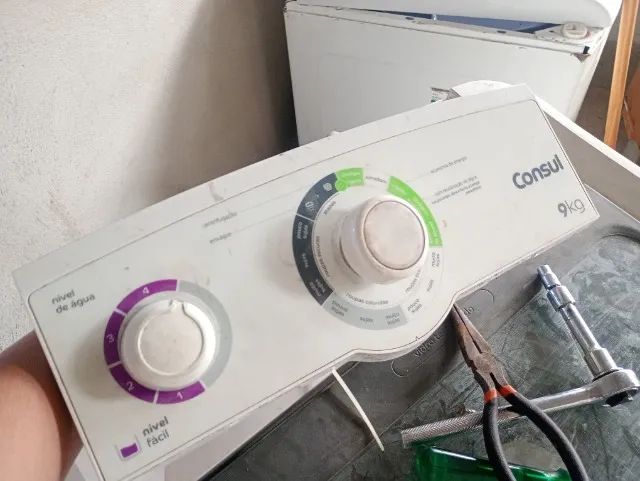 Refrigeração máquinas de lavar e microondas.