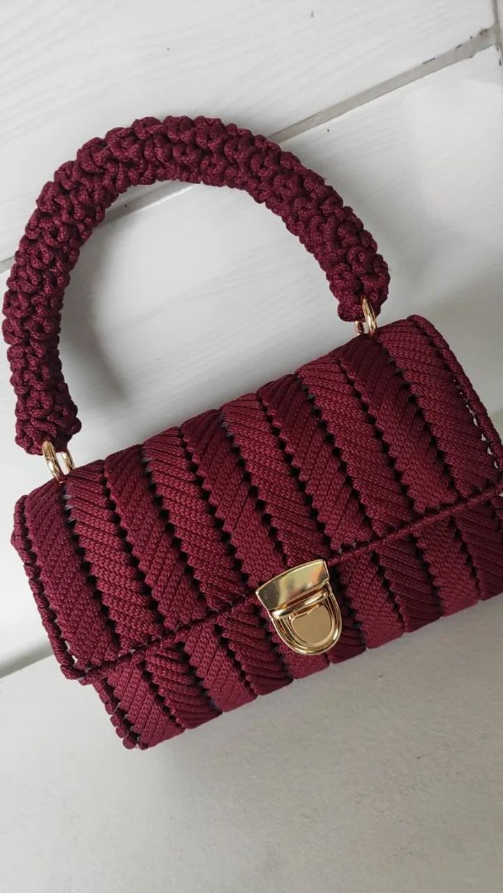 Bolsa de tela de crochê 