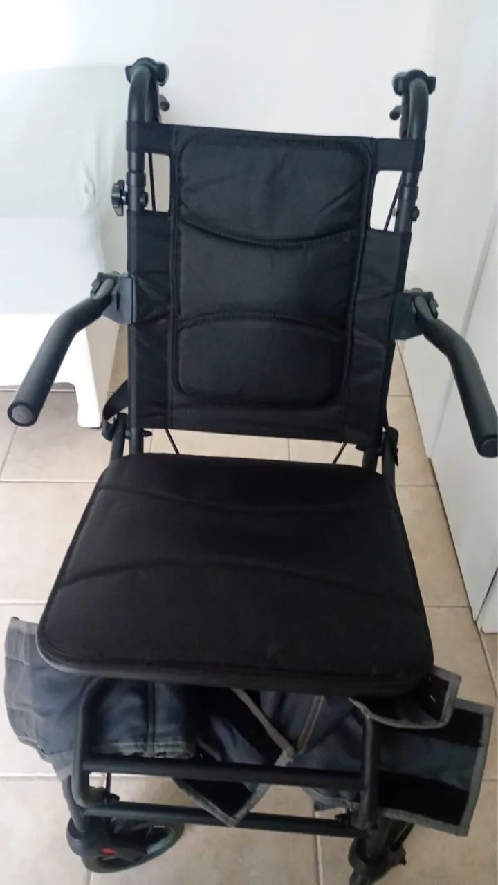Cadeira de rodas - Foto 2