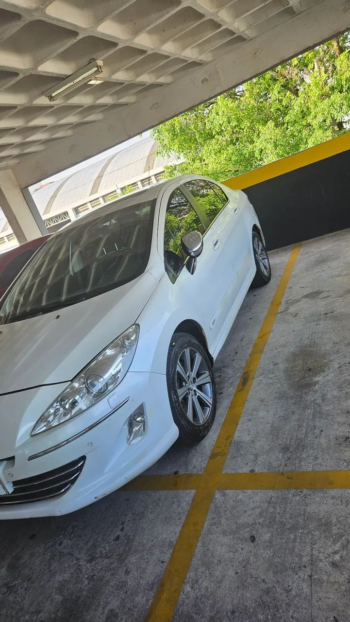 Peugeot 408 408 Sedan Griffe 1.6 Turbo 16V 4p Aut. 2015