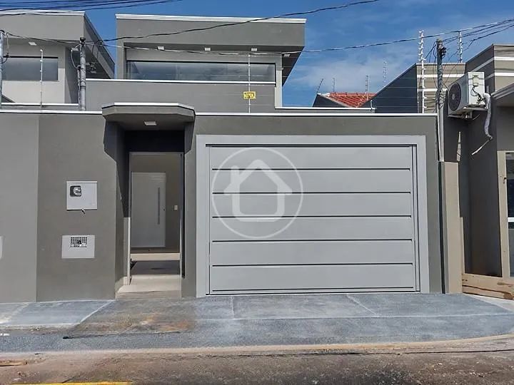 CASA 1 SUITE COM 2 QUARTOS - SANTO ANTÔNIO