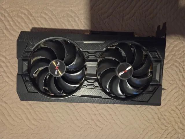 Radeon RX 5700 XT 8GB - Foto 3