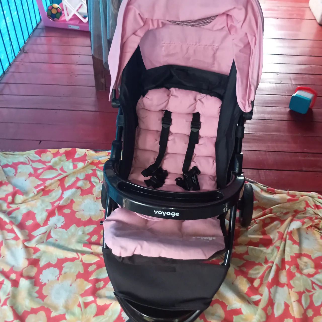 Carrinho de menina marca Voyage  - Foto 5