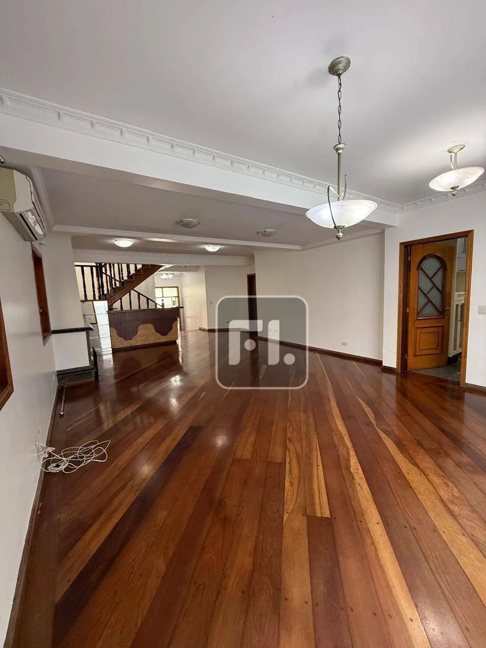 Casa Residencial 3 Venda e Locação com com 4 dormitórios sendo 2 suítes - Foto 5