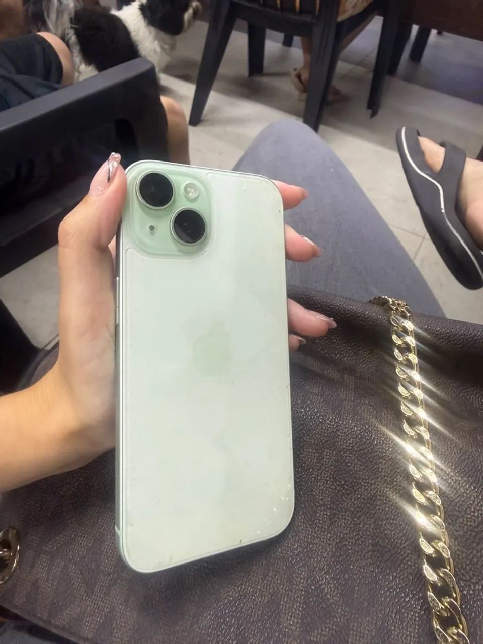 iPhone 15 128 verde - Foto 2