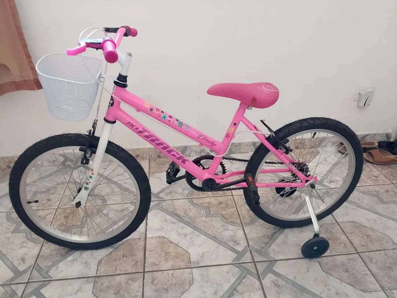 Bicicleta A20 Cindy com Cesta TK3 Track