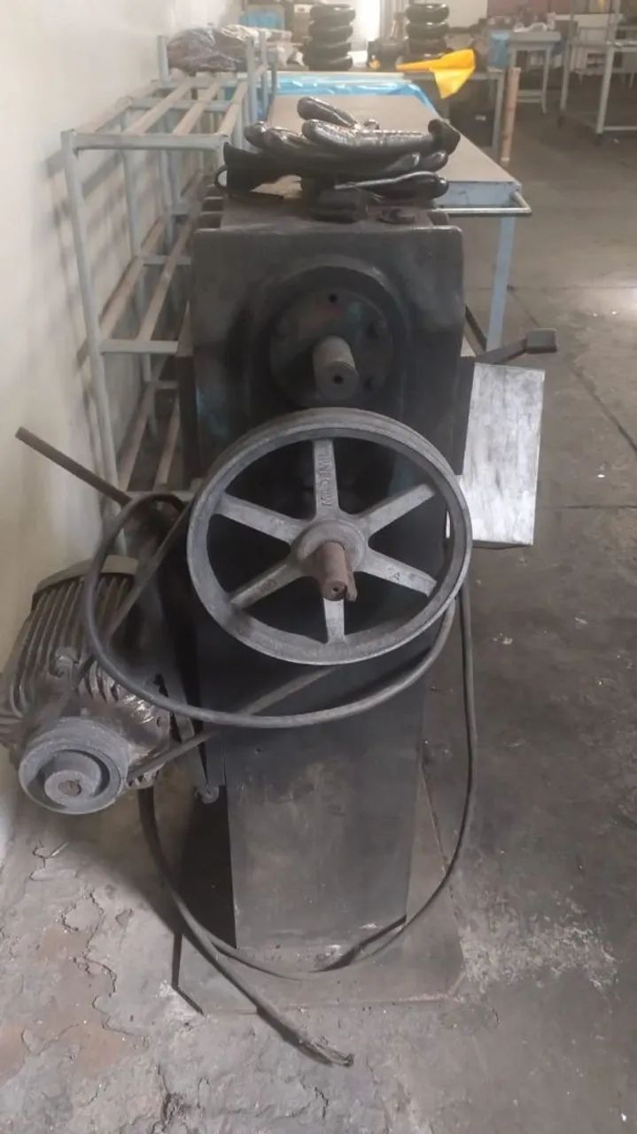 OPORTUNIDADE  EXTRUSORA DE BORRACHA EM EXCELENTE ESTADO - Foto 3