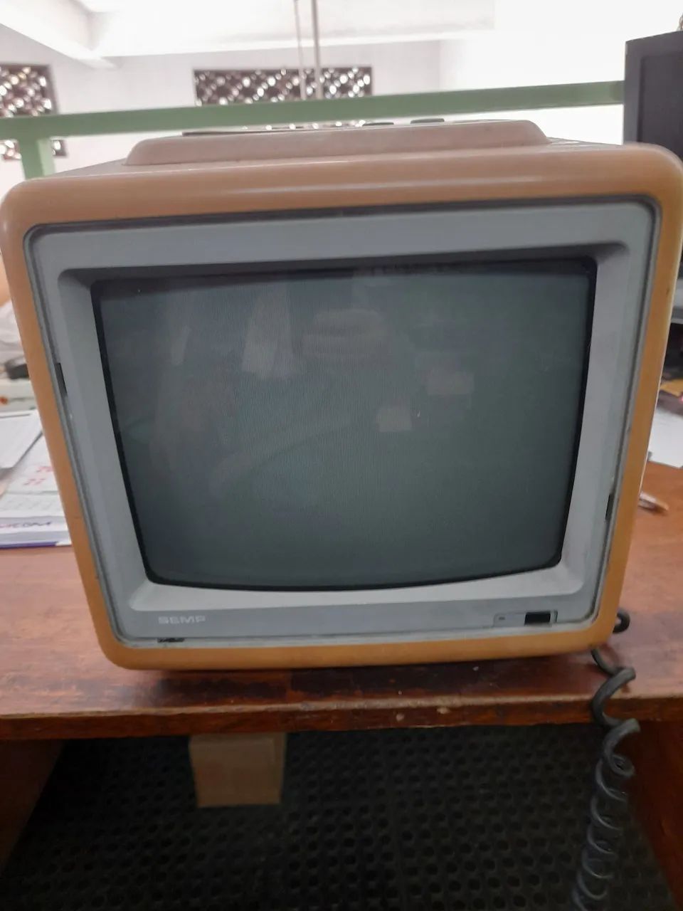 Tv antiga Semp - antiguidades 